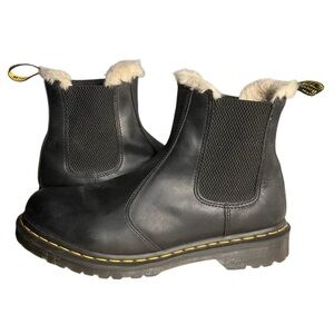 Black Faux Fur-Lined Chelsea Boots - Women's